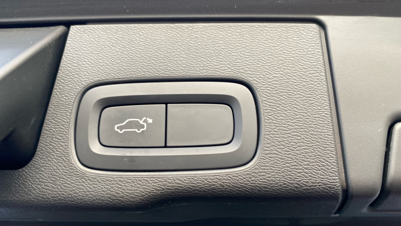 Volvo Xc60 2.0 T6 [350] RC PHEV Core Bright 5dr AWD Gtron Estate